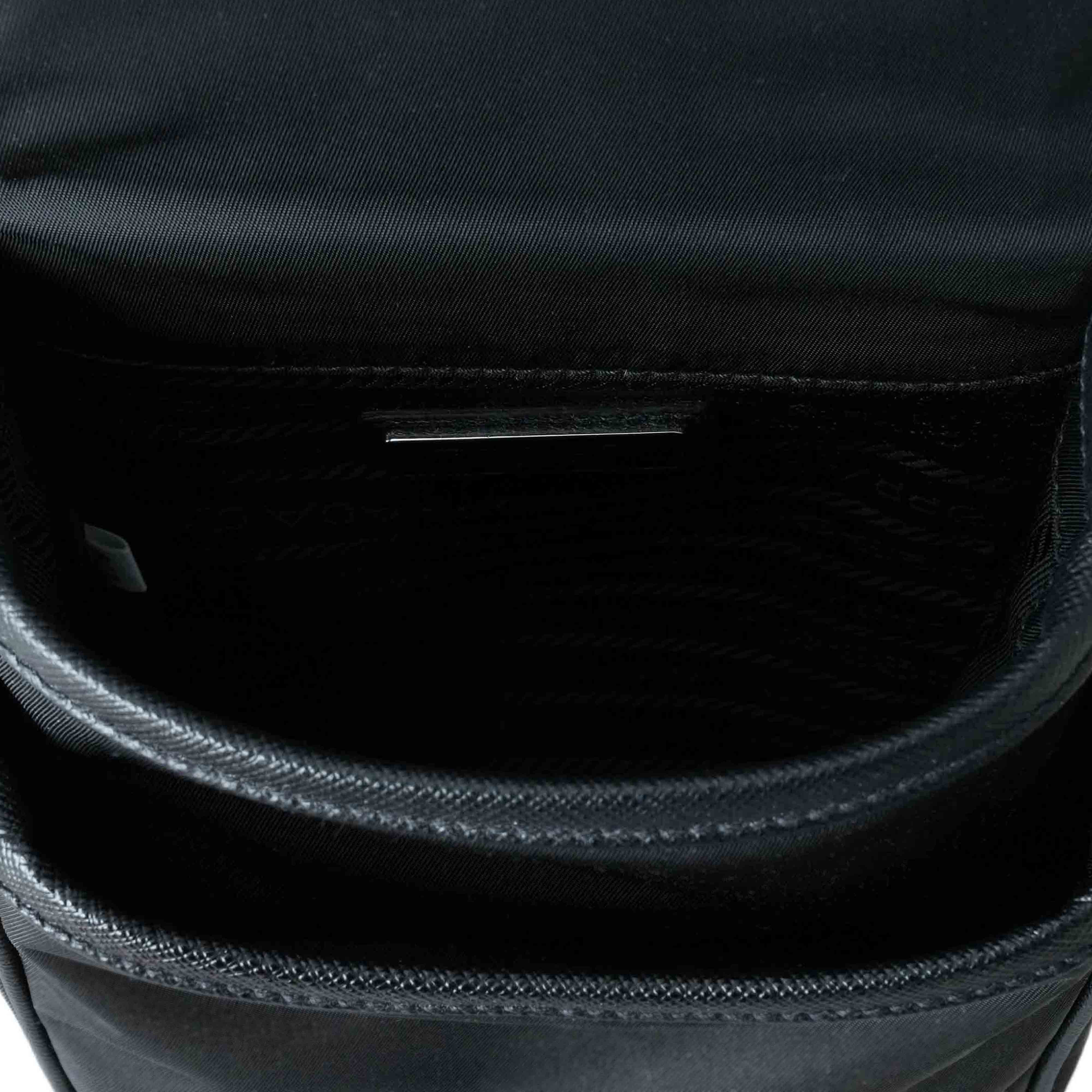 CHANEL(USED)프라다 2VD043 리나일론 미니 크로스백